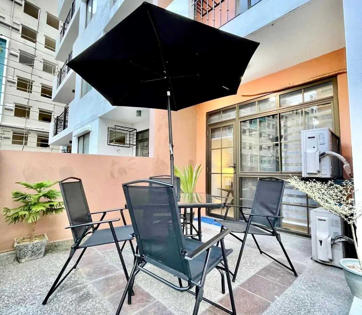 Magallanes Residences Condominium ダバオ　シティ フィリピン