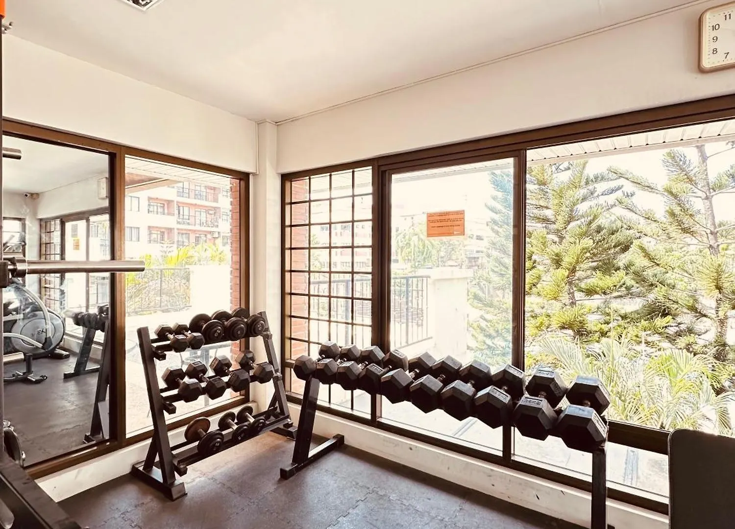 Magallanes Residences Condominium ダバオ　シティ フィリピン